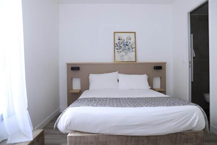 Room 5 of 54