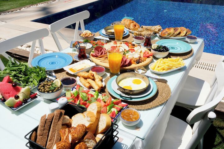 Breakfast/Coffee Service 58 of 117
