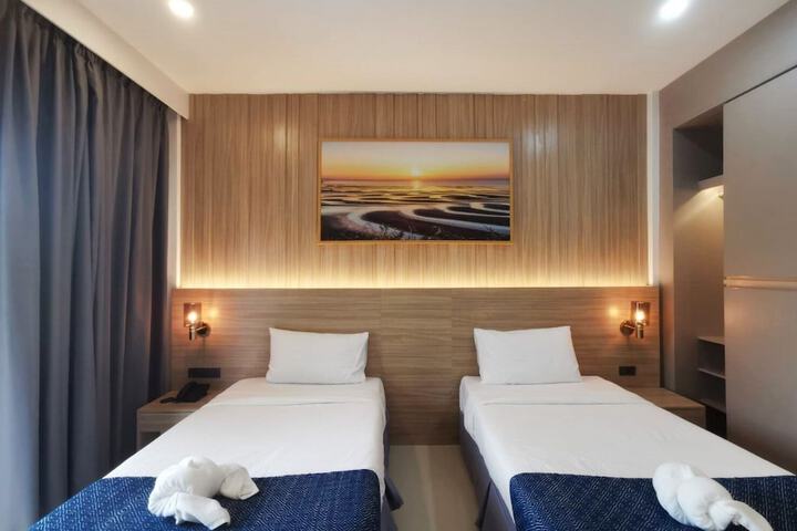 Room 13 of 71