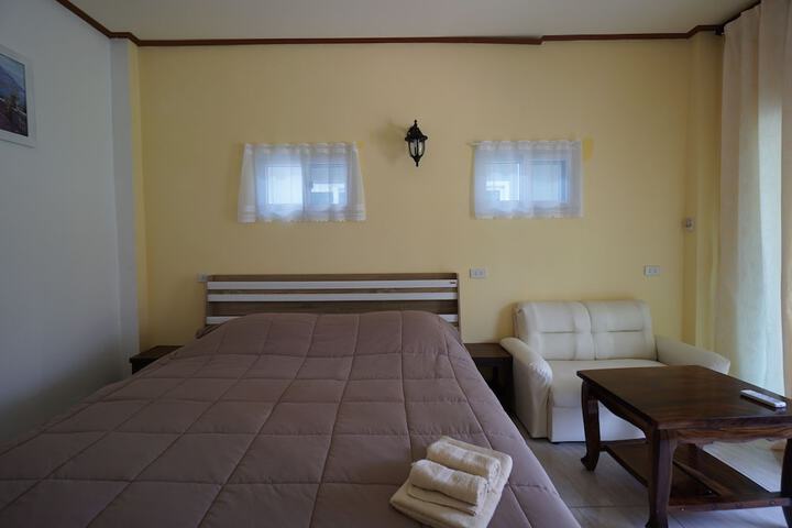 Room 7 of 49