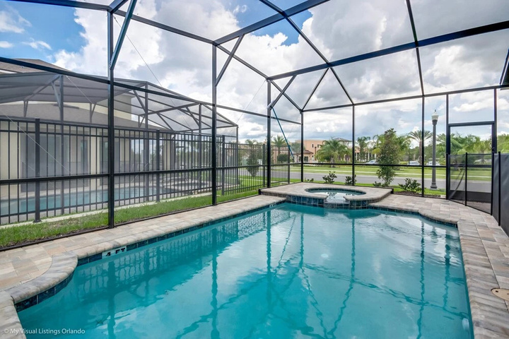 Pool 11 of 23