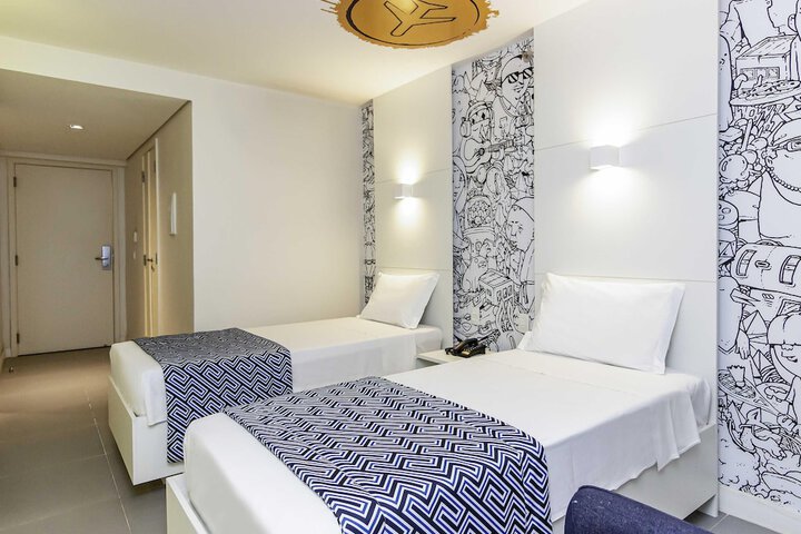 Room 29 of 102