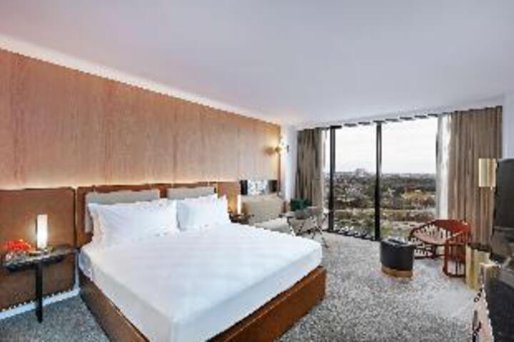 Room 22 of 23