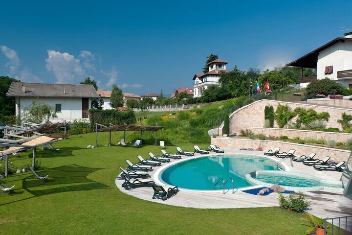 Pool Hotel