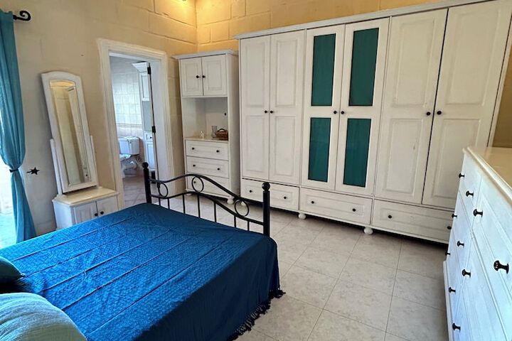 Room 3 of 23