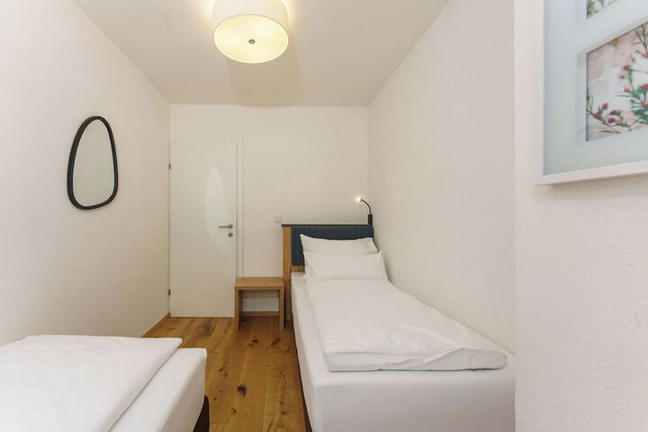 Room 22 of 124