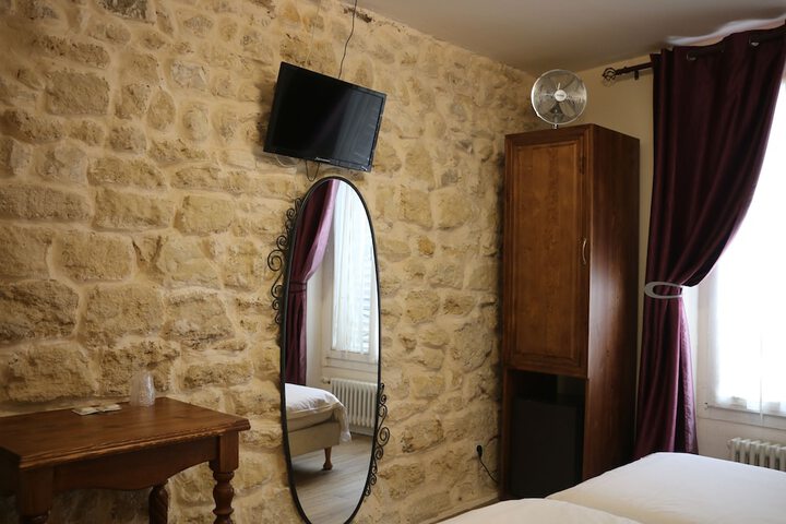Room 19 of 52