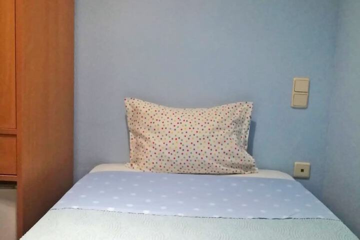 Room 30 of 81