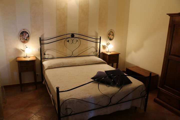 Room 6 of 30