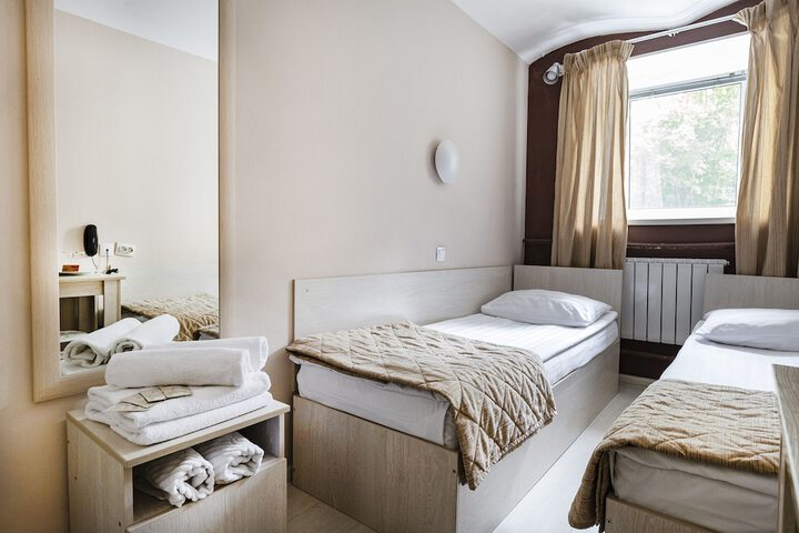 Room 45 of 68