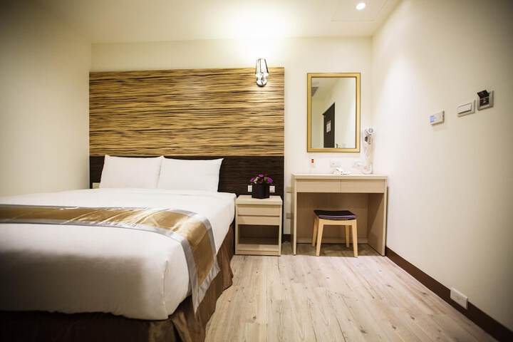 Room 16 of 41