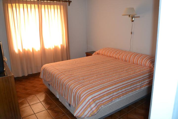 Room 17 of 37