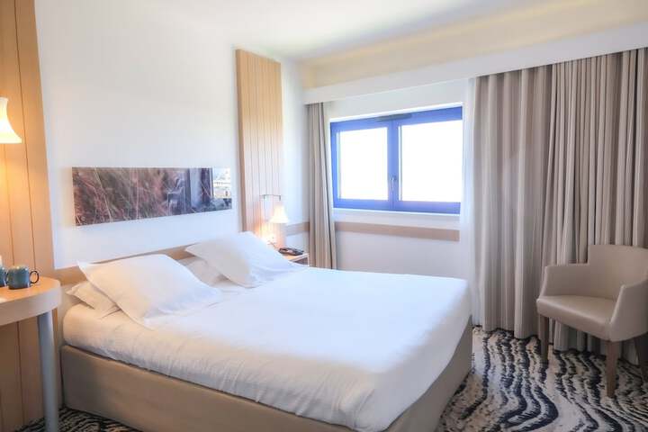 Room 19 of 62