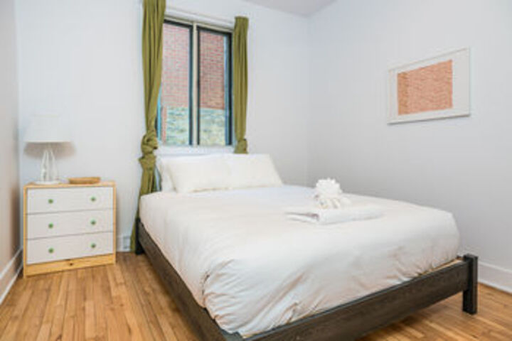 Room 4 of 23