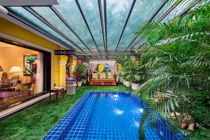 Pool 37 of 81