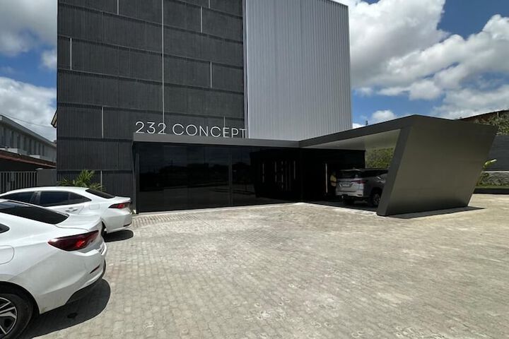 232 Concept Hotel