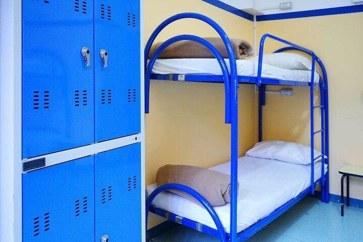 Room 12 of 51