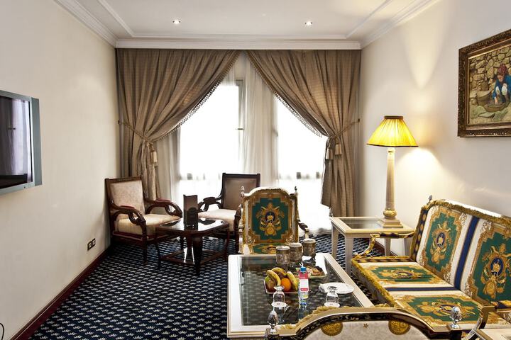 Room 43 of 86