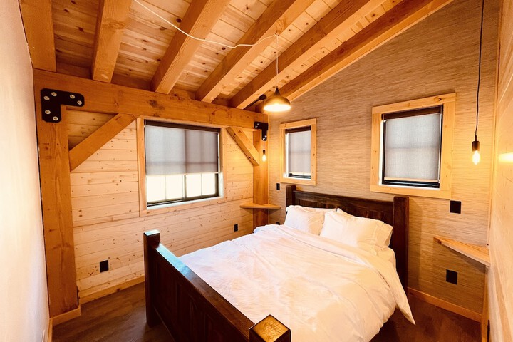 Room 42 of 171