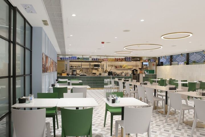 Dining Photos