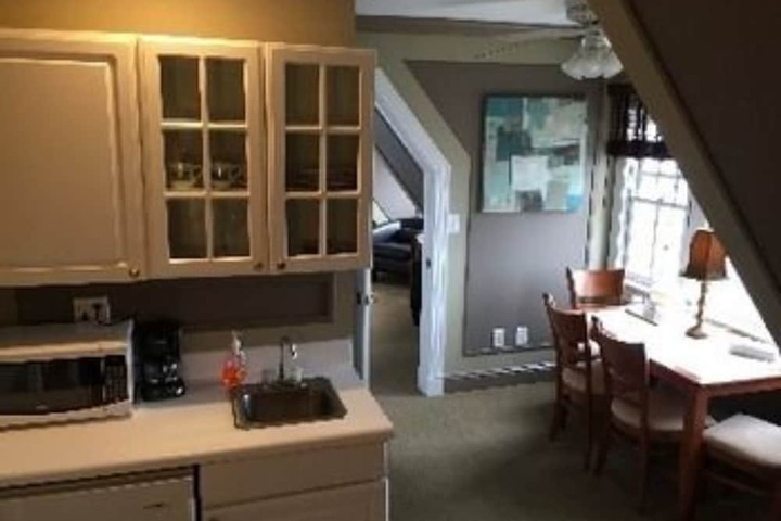 Room 48 of 68