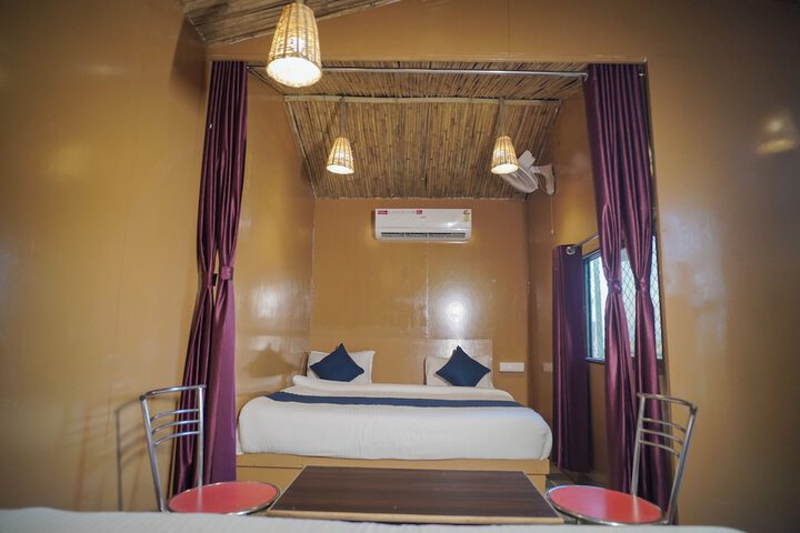 Room 8 of 37