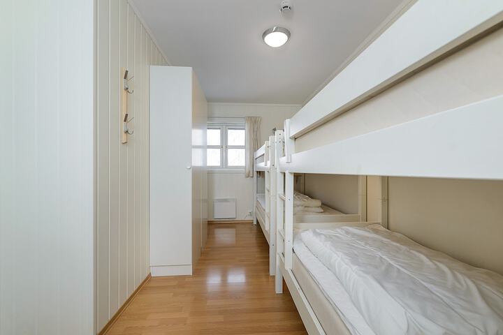 Room 2 of 50