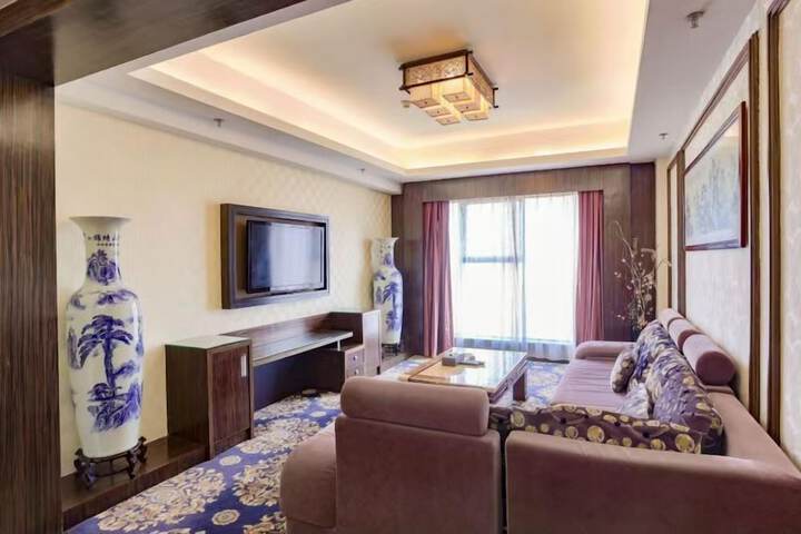 Room 30 of 49