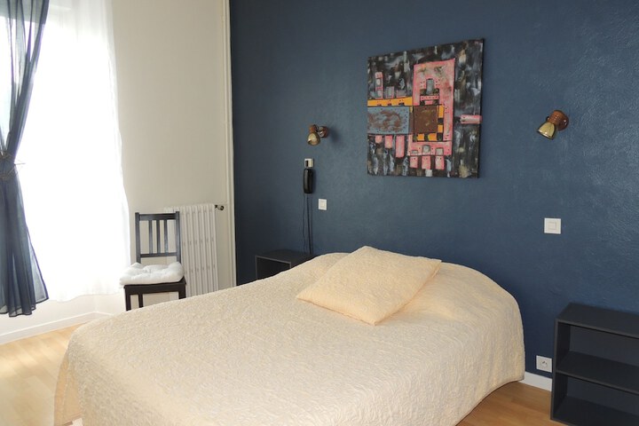 Room 5 of 31