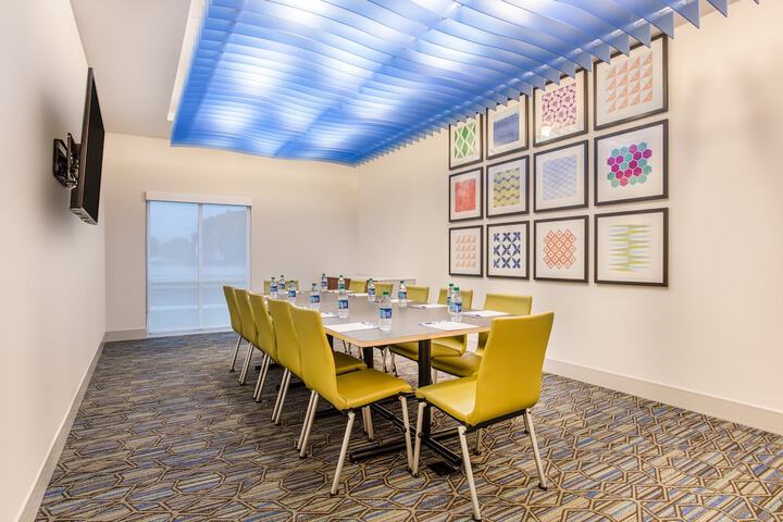 Meeting facility