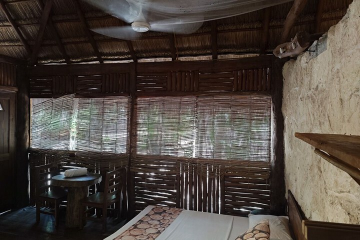 Room 26 of 121