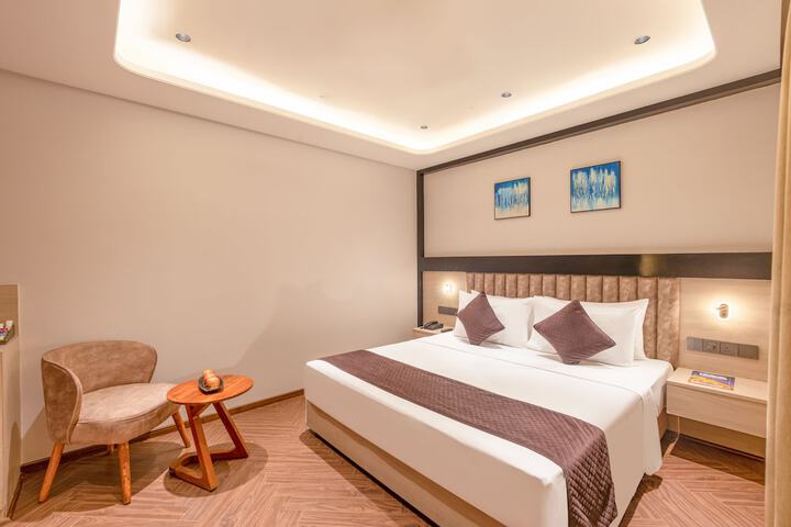 Room 17 of 39