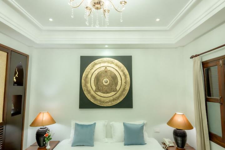 Room 30 of 73