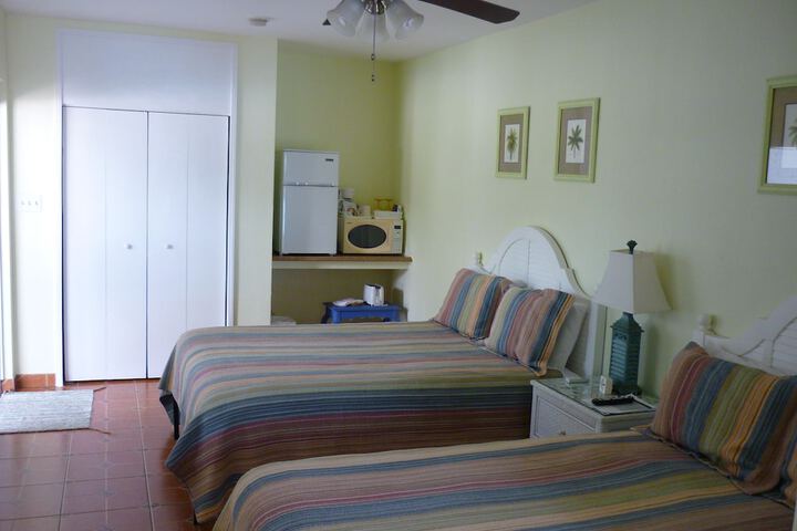 Room 12 of 42