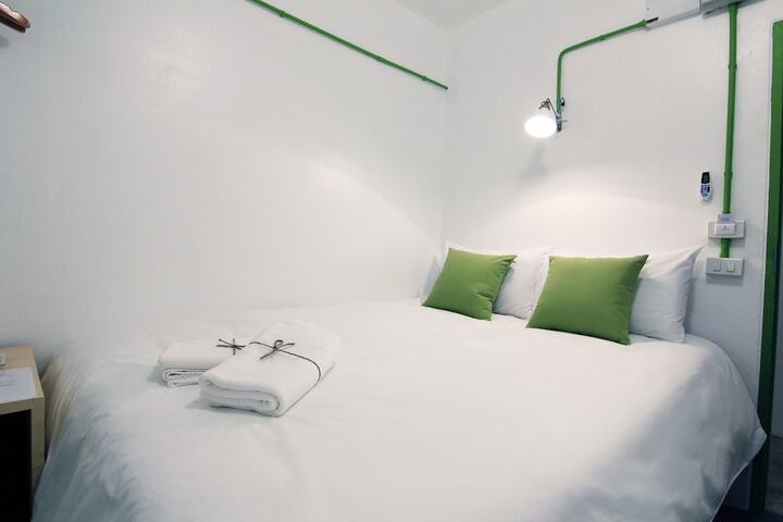 Room 14 of 50