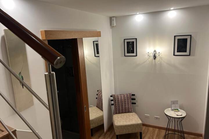 Room 63 of 106