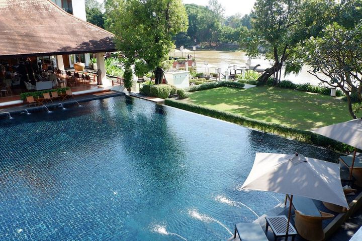 Pool 52 of 142