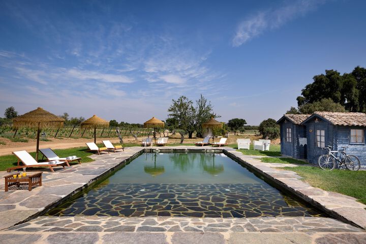 Pool 44 of 75
