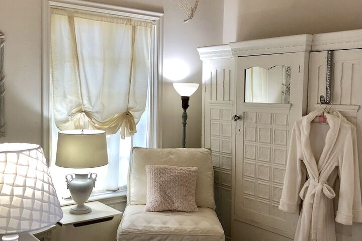 Room 29 of 102