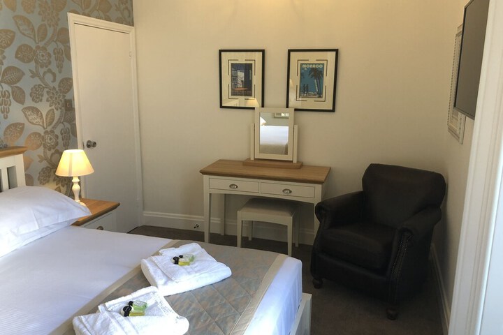Room 7 of 35