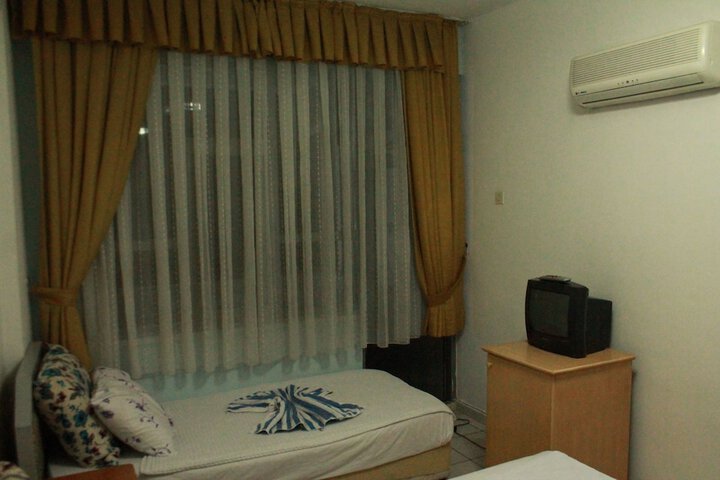 Room 51 of 105
