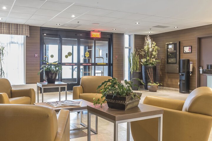 Guest Lobby