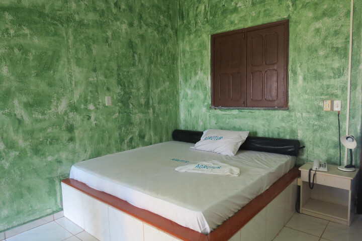 Room 21 of 21