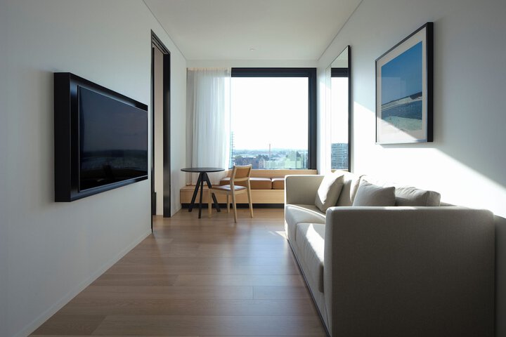 Room 6 of 36