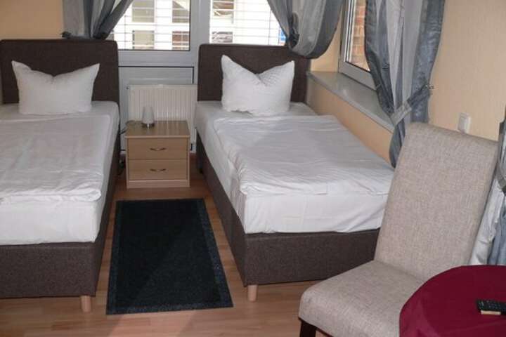 Room 7 of 31