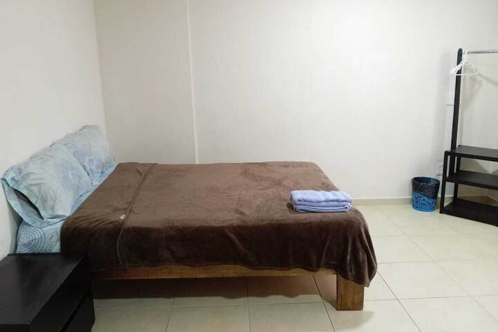 Room 3 of 27