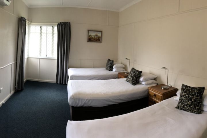 Room 29 of 83