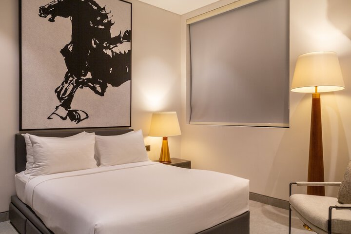 Room 6 of 43