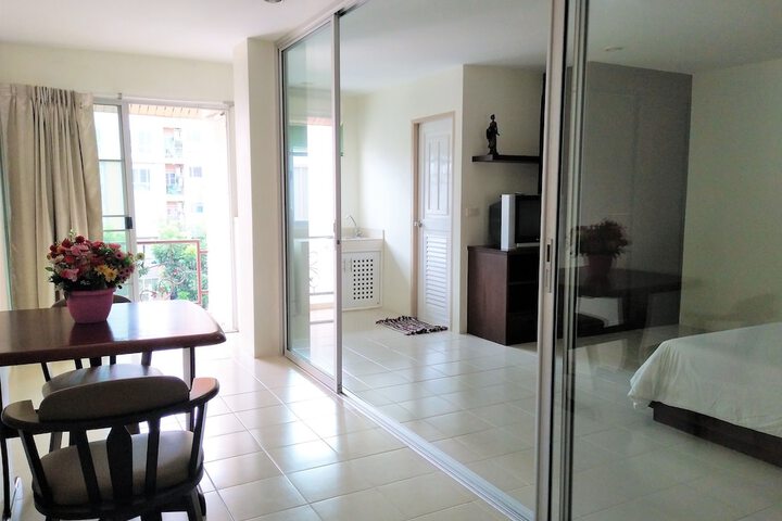 Room 12 of 14