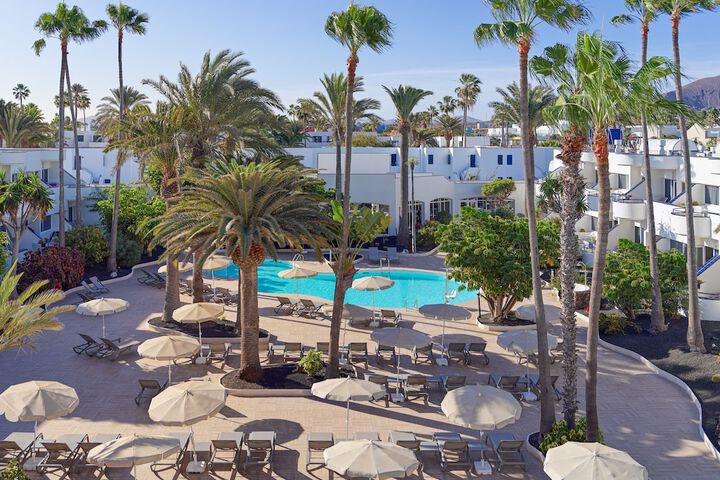 Pools & Facilities